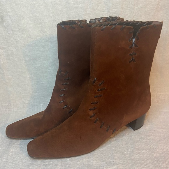 Vaneli Brown Suede Ankle Boot with Leather Cord Trim Zip Heel 11 N - Picture 1 of 8